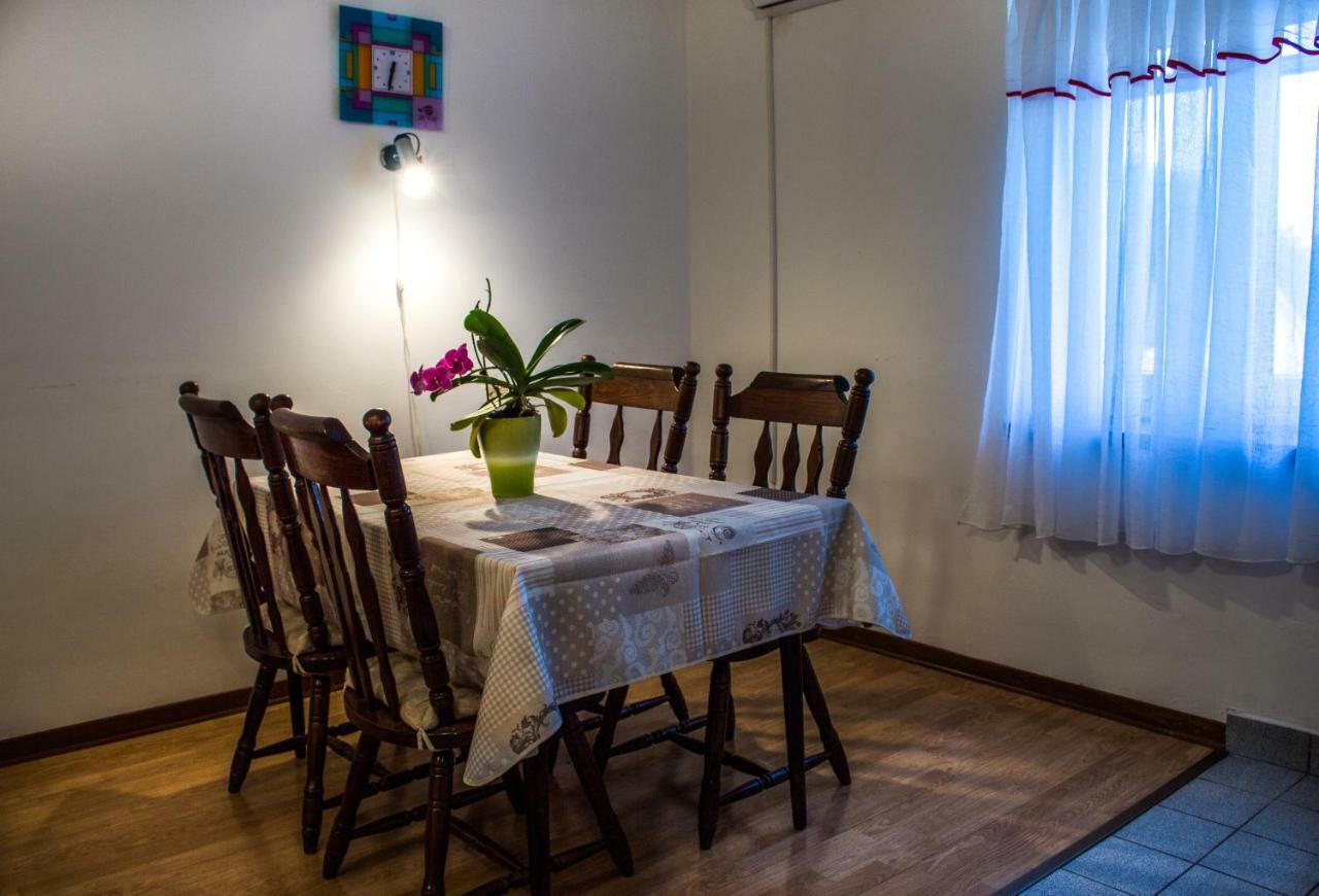 Apartman Dina Risika Kültér fotó